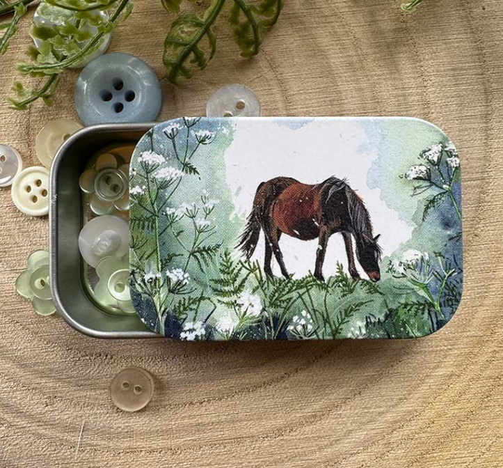 Horse and Cow Parsley Sliding Tin